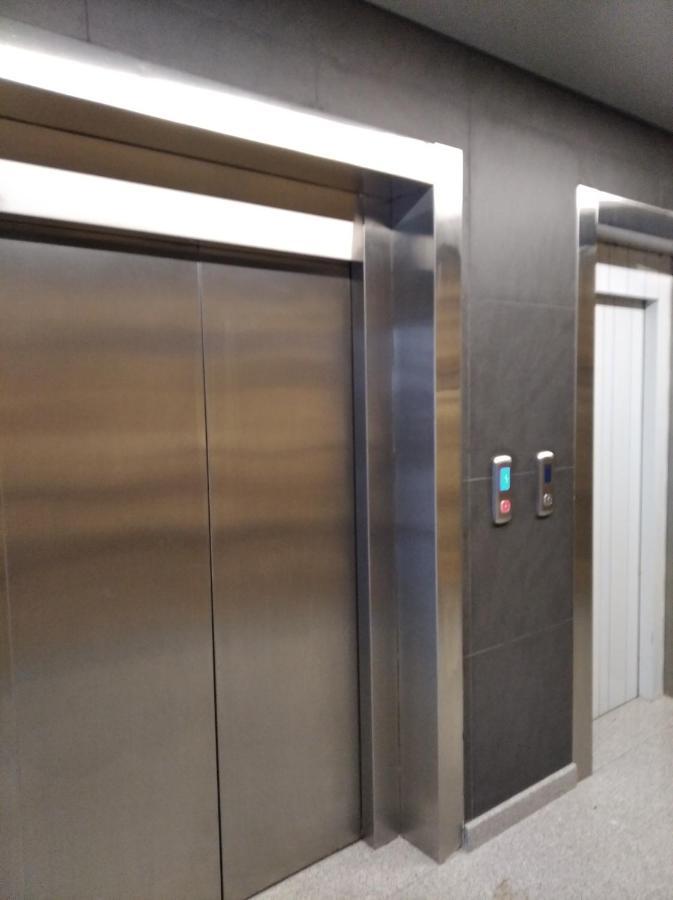 Sky House Exclusive Apartments キシナウ エクステリア 写真